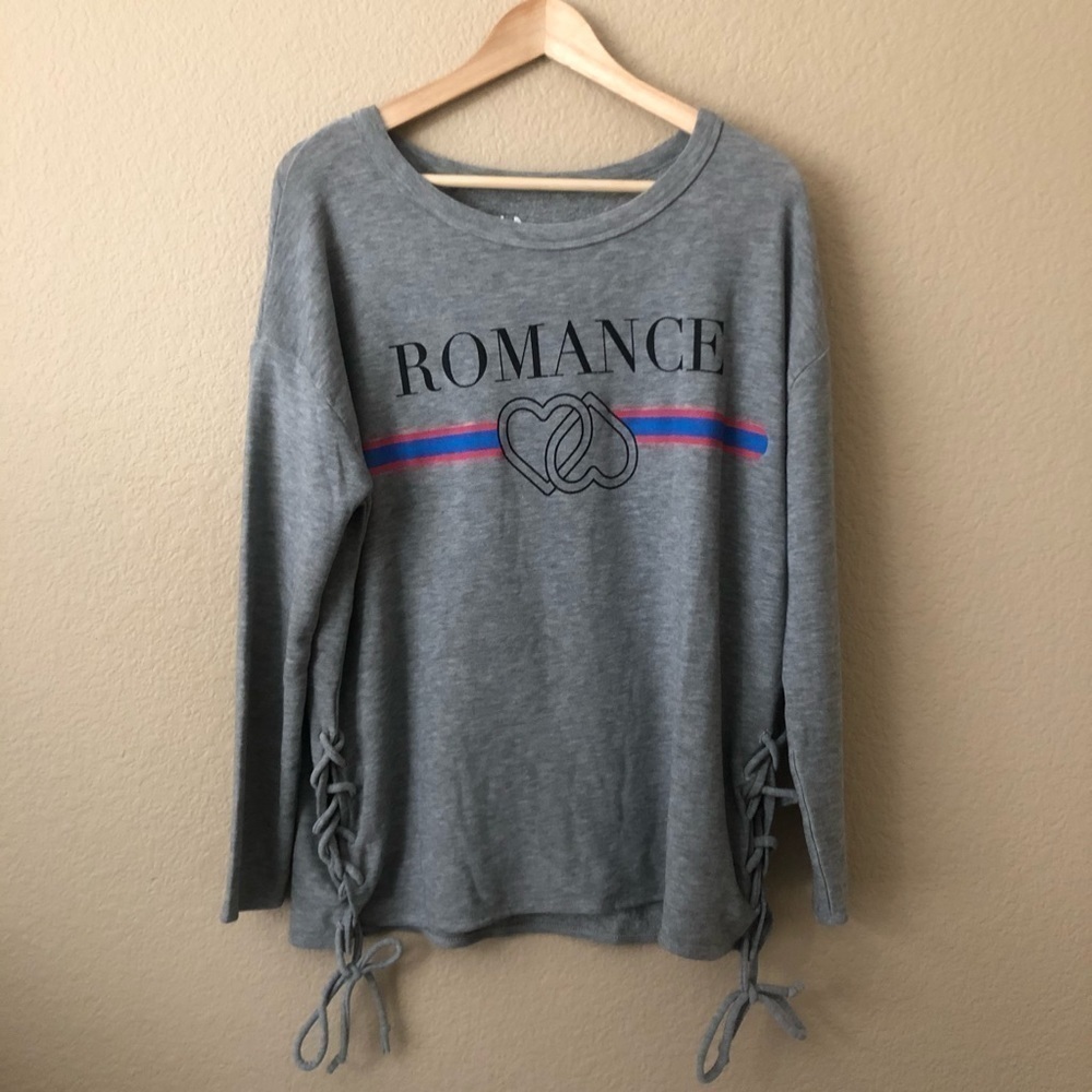 NWT chaser lace sizes graphic romance sweatshirt